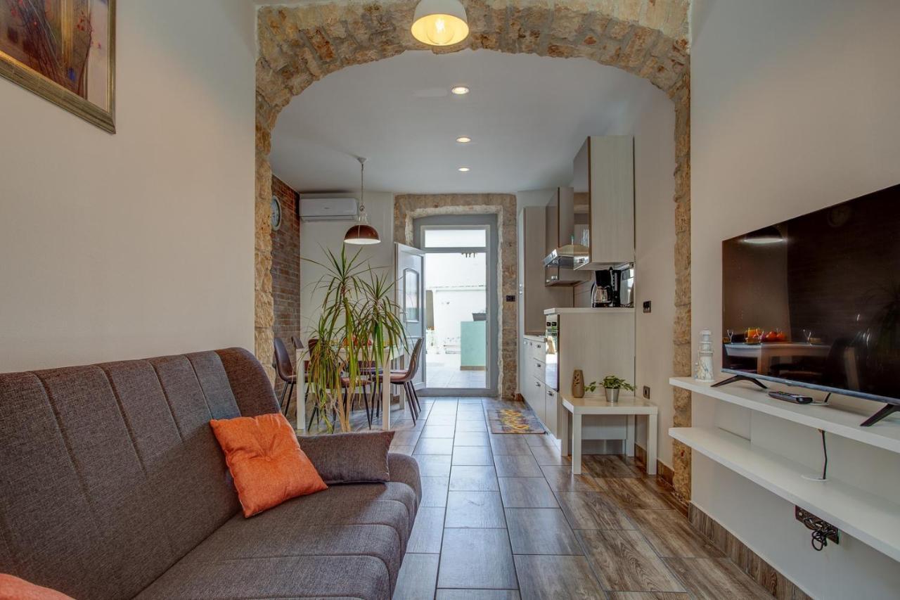 Apartment Laura With Terrace Vodnjan Exterior photo