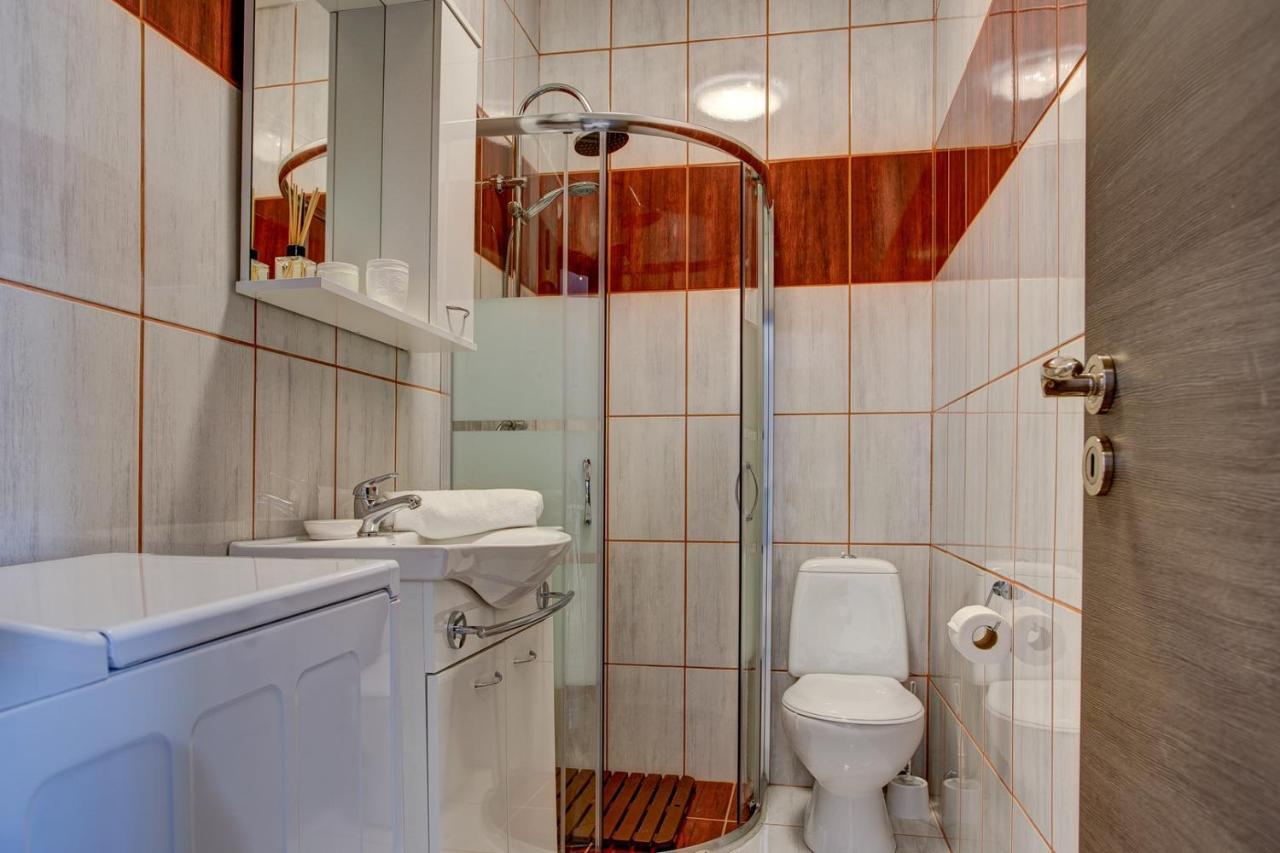 Apartment Laura With Terrace Vodnjan Exterior photo