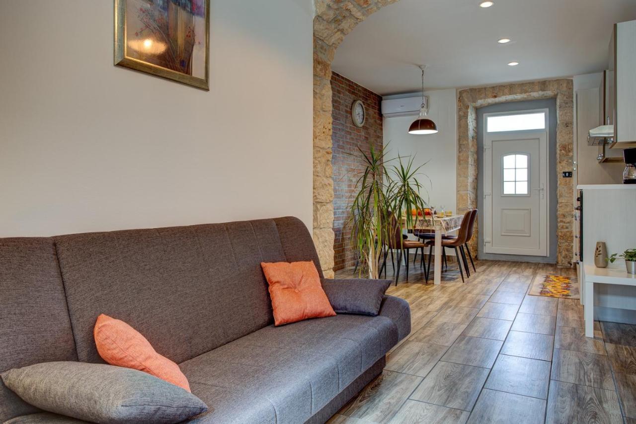 Apartment Laura With Terrace Vodnjan Exterior photo
